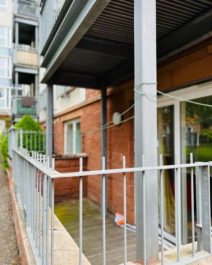 Modern 2Bed 2Bath Ground Floor Apartment Edinburgh